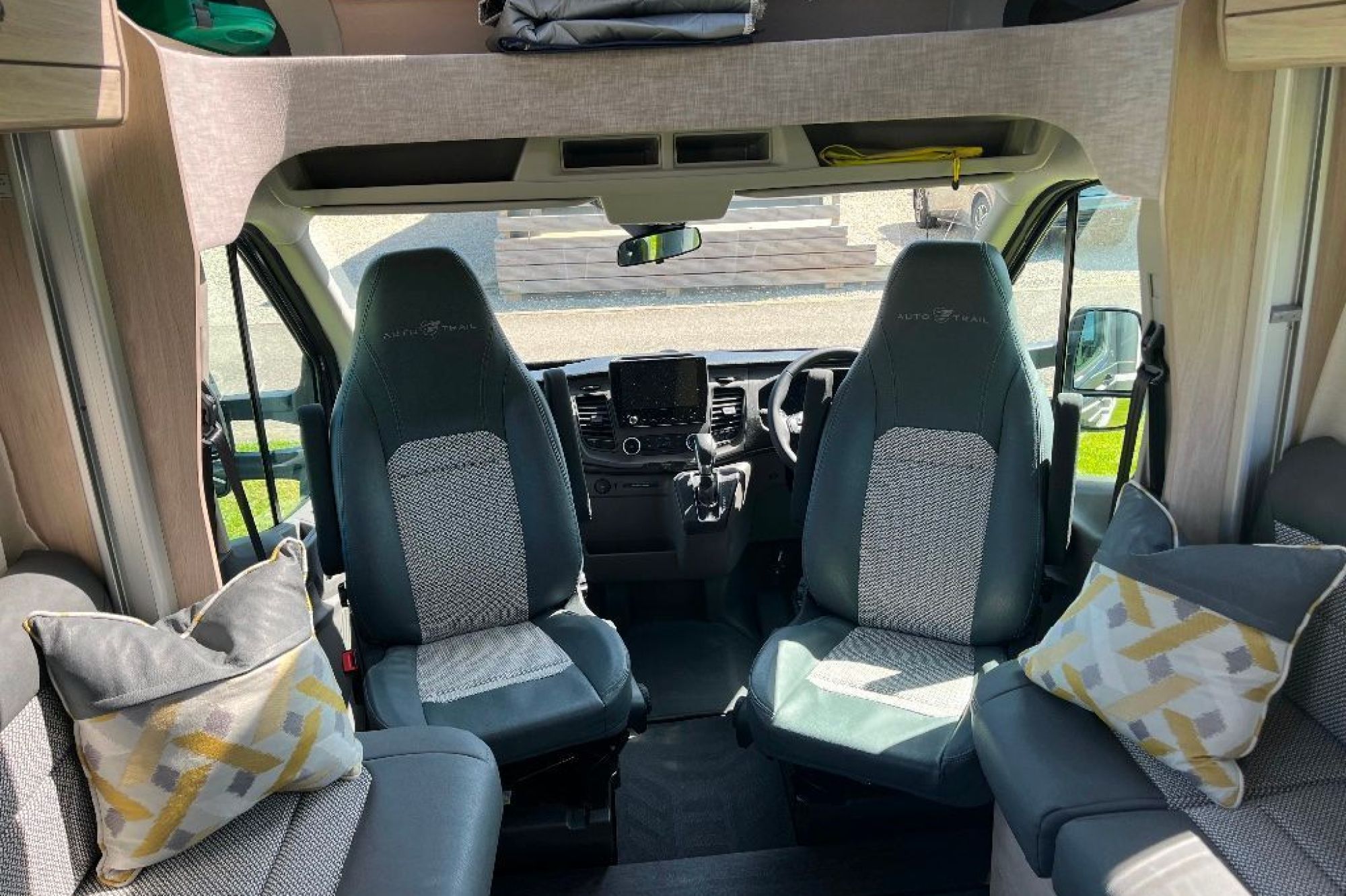 F-60 (Auto) SY23 UDL :: North 500 Motorhomes